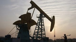 Държави от ЕС искат отлагане на ембаргото на иранския петрол