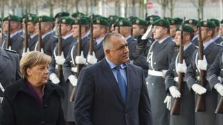 Меркел: България преследва много амбициозен бюджет