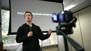 Facebook е обект на увеличаваща се вълна патентни атаки