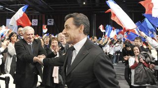 Саркози обещава да намали броя на имигрантите във Франция