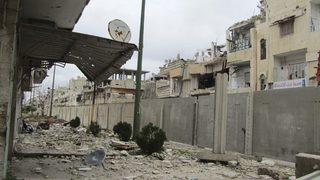 В Сирия продължават сблъсъците след крайния срок за изтегляне на тежките оръжия