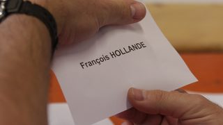 Победата на Оланд ще излезе скъпо на френските висши мениджъри