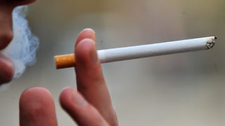 В един ден – пушачи протестират срещу пълната забрана, а <span class="highlight">непушачи</span> организират безплатни тестове на дишането