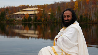 Шри Шри Рави Шанкар: Медитацията не отнема, а прибавя време към живота ни