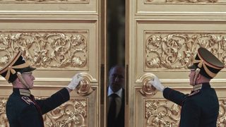Путин стана на 60 и Русия заговори за наследник