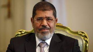 Президентът на Египет помилва всички политически затворници