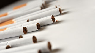 Гърция въвежда глоби до 500 евро за пушене на обществени места