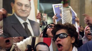 Египетски съд нареди делото срещу <span class="highlight">Мубарак</span> да започне отново