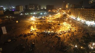 Сблъсъци между полиция и протестиращи белязаха годишнината от революцията в Египет