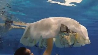 Американци показаха 80-килограмова робо-медуза