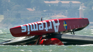Олимпийски шампион по <span class="highlight">ветроходство</span> загина под преобърната яхта