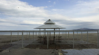 300 безплатни чадъра ще има на централния плаж в Бургас