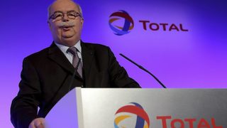 Total ще плати $400 млн. глоба заради корупционна афера