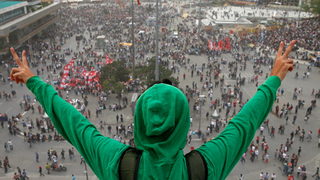 Читателска фотогалерия: Протестът и празникът на "Таксим"