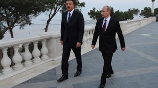 Първото посещение на Путин в Азербайджан от седем години завърши без енергийни сделки