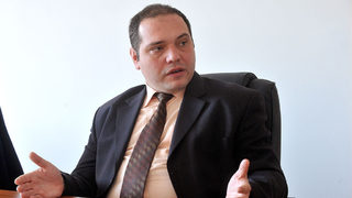 Временна комисия в парламента ще проучва случая с тефтерчето на Филип Златанов