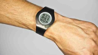 Ръчният часовник Tikker отброява времето до края на живота ви