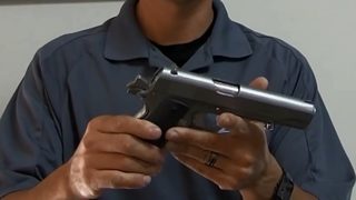 Тексаска компания използва 3D <span class="highlight">принтер</span>, за да направи работещ метален пистолет (видео)