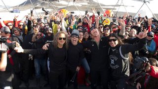 Видео: Антарктическият концерт на Metallica