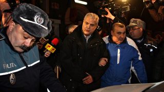 Бившият румънски премиер Нъстасе излезе от затвора и поиска предсрочни избори
