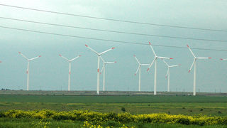Ограниченията за производство на зелен ток продължават и днес