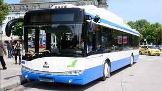 Първият от 30 нови тролейбуси пристигна във Варна