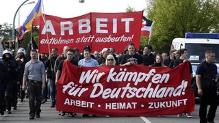 Германска партия, обвинена в неонацизъм, е на път да влезе в европарламента