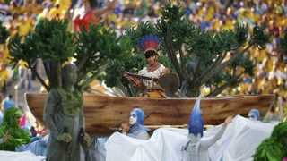 Фотогалерия: Шареният старт на футболния карнавал в Бразилия