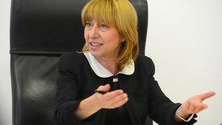 Новият министър <span class="highlight">на</span> образованието трябва да осигури средства за <span class="highlight">ремонт</span> <span class="highlight">на</span> наводнените <span class="highlight">училища</span>, обяви Клисарова