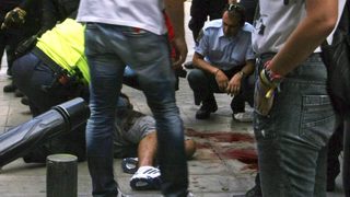 Двама туристи бяха ранени при задържането на гръцкия терорист Никос Мазиотис в Атина