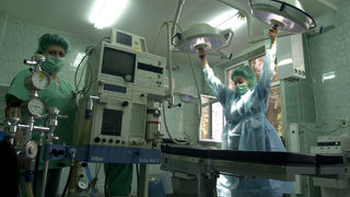 Момиченце с рядко заболяване беше спасено с новаторска операция в "Пирогов"