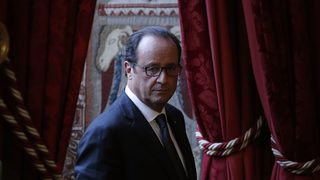 Едва 12% от французите подкрепят политиките на Франсоа Оланд
