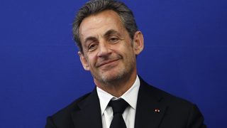 Саркози се завръща в политиката и предлага нов старт на Франция