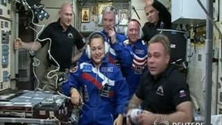 Рускиня e в космоса за пръв път от 17 години (видео)