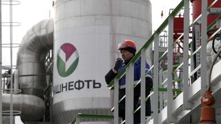 Русия съди "Башнефт", "Лукойл" и "Роснефт" за пазарни манипулации