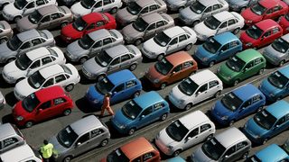 Ръстът на продажбите на нови коли в Китай се забави