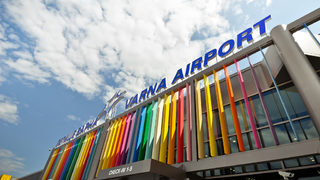 Летищата във <span class="highlight">Варна</span> и Бургас обслужиха с 3.1% повече пътници през 2014 г.