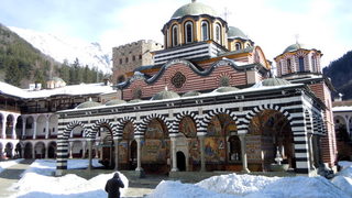 Фотогалерия: Зимна разходка из Рилския <span class="highlight">манастир</span>