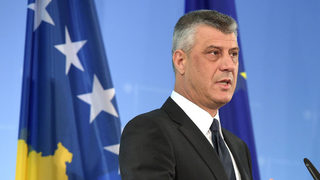 Ако пристигне в Белград, външният министър на Косово може да бъде арестуван, обяви Сърбия