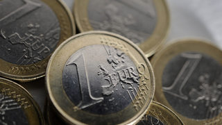С почти половин милиард евро намаляха външните задължения на банките до края на април