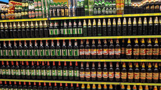 Консумацията <span class="highlight">на</span> бира в пластмасови бутилки намалява за пръв път от 15 години