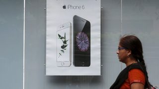 Китайската полиция разби фабрика, произвела над 41 хил. фалшиви iPhone