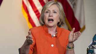 "Вашингтон пост": Хилари Клинтън започва да поема повече рискове в кампанията си