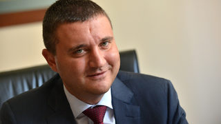 Отсъствието на Владислав Горанов прекрати заседание на транспортната <span class="highlight">комисия</span>