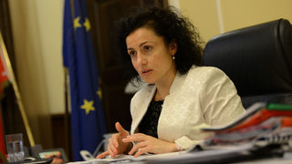 България има най-стриктния режим за генно-модифицирани продукти, заяви министър Танева
