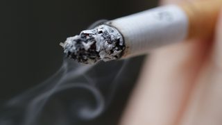Забраната за пушене в Гърция се провали