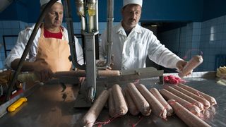 СЗО: Обработеното месо увеличава риска от рак