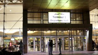 Експерти призовават за по-строги проверки на служителите на летищата след трагедията в Синай