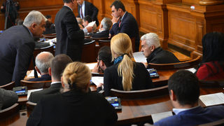 Депутатите одобриха 175 млн. лв. субсидия за "БДЖ Пътнически превози"
