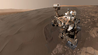 Снимка на деня: Марсоходът Curiosity поздравява Земята със <span class="highlight">селфи</span>